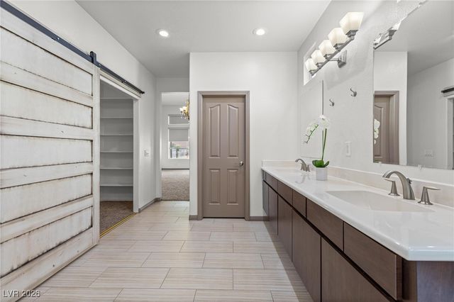 8009 Clock Tower Court, Las Vegas, NV 89117