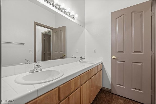 8009 Clock Tower Court, Las Vegas, NV 89117