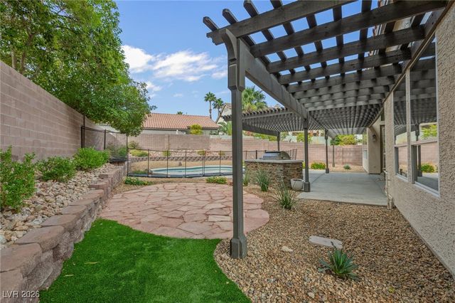 8009 Clock Tower Court, Las Vegas, NV 89117