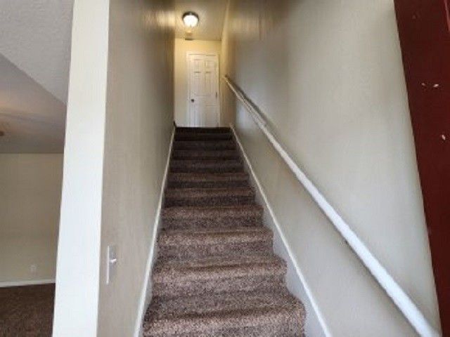 248 Executive Ave Apt 2B, Clarksville, TN 37042