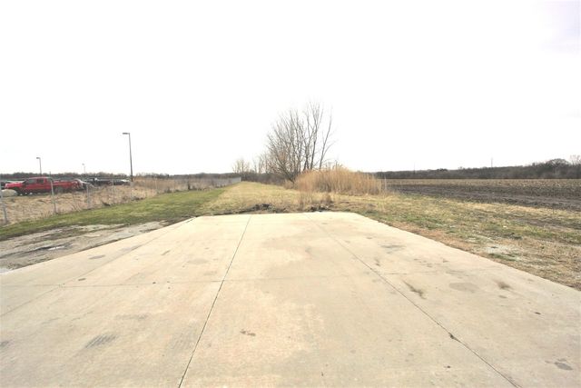 743 Progress Parkway, Lasalle, IL 61301