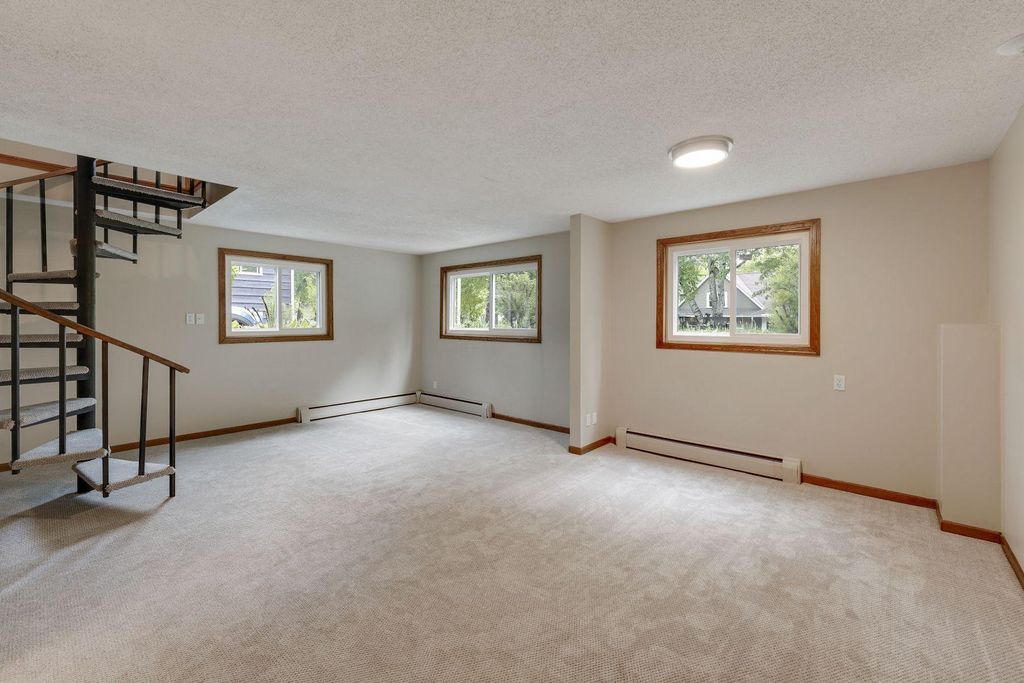 305-307 Reno Street, Wayzata, MN 55391 — photo 3