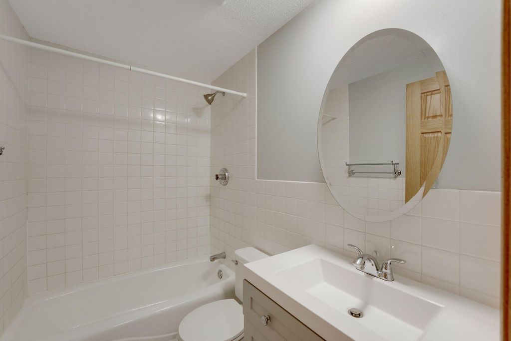 305-307 Reno Street, Wayzata, MN 55391 — photo 5