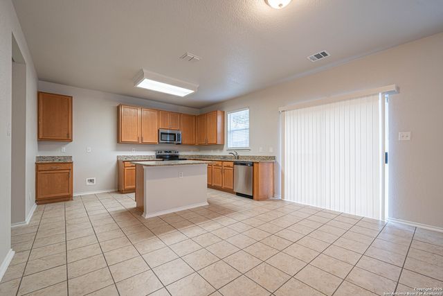 6807 Elmwood, Live Oak, TX 78233