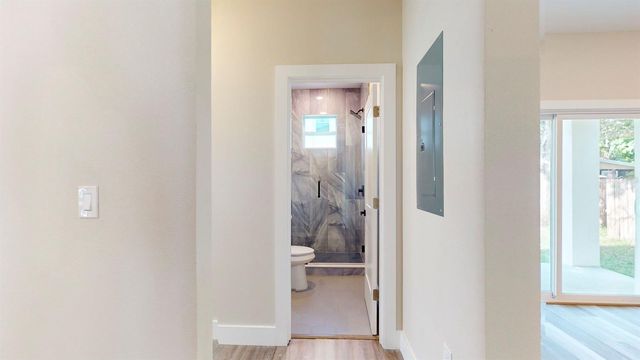 1919 30TH AVENUE N, St Petersburg, FL 33713