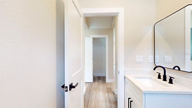 1919 30TH AVENUE N, St Petersburg, FL 33713