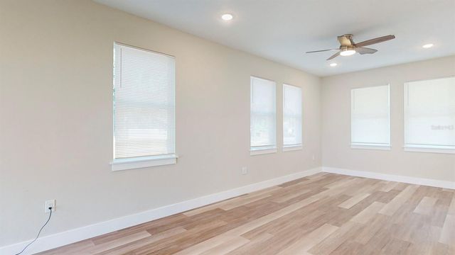 1919 30TH AVENUE N, St Petersburg, FL 33713