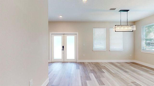 1919 30TH AVENUE N, St Petersburg, FL 33713