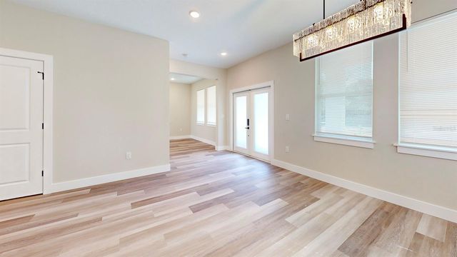 1919 30TH AVENUE N, St Petersburg, FL 33713