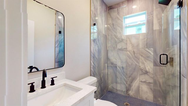 1919 30TH AVENUE N, St Petersburg, FL 33713