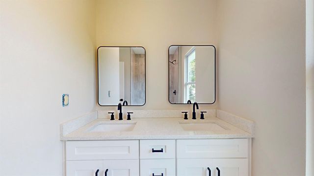 1919 30TH AVENUE N, St Petersburg, FL 33713