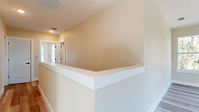 1919 30TH AVENUE N, St Petersburg, FL 33713