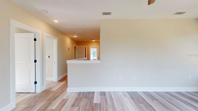 1919 30TH AVENUE N, St Petersburg, FL 33713