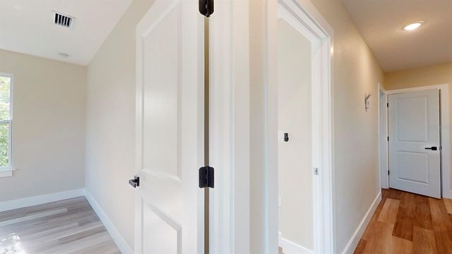 1919 30TH AVENUE N, St Petersburg, FL 33713