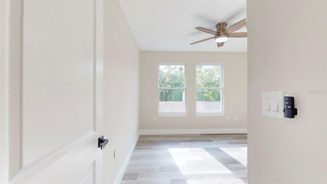 1919 30TH AVENUE N, St Petersburg, FL 33713