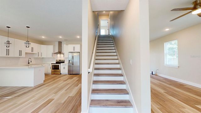 1919 30TH AVENUE N, St Petersburg, FL 33713