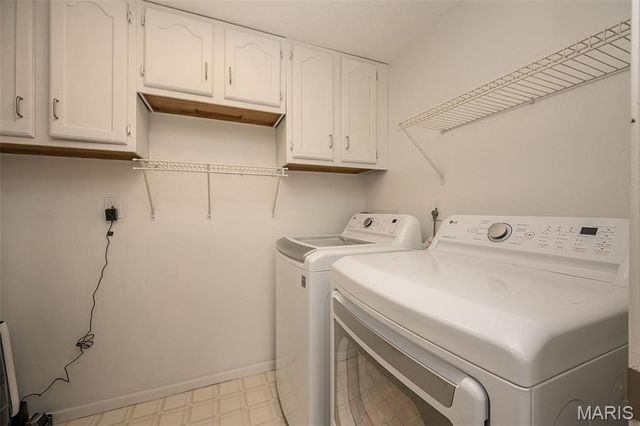 1308 Summergate Parkway, St Charles, MO 63303