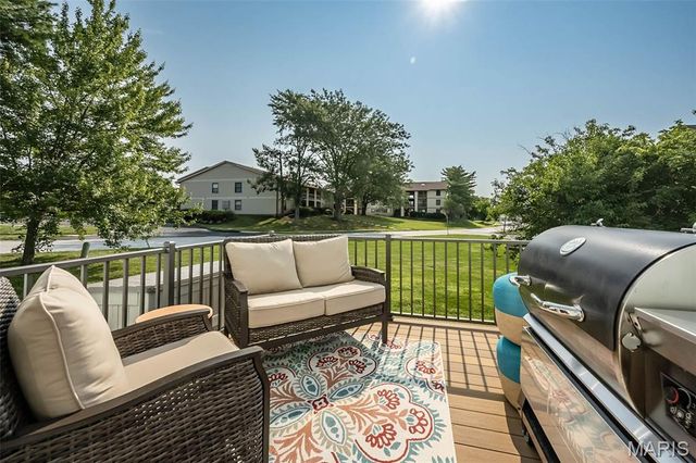 1308 Summergate Parkway, St Charles, MO 63303