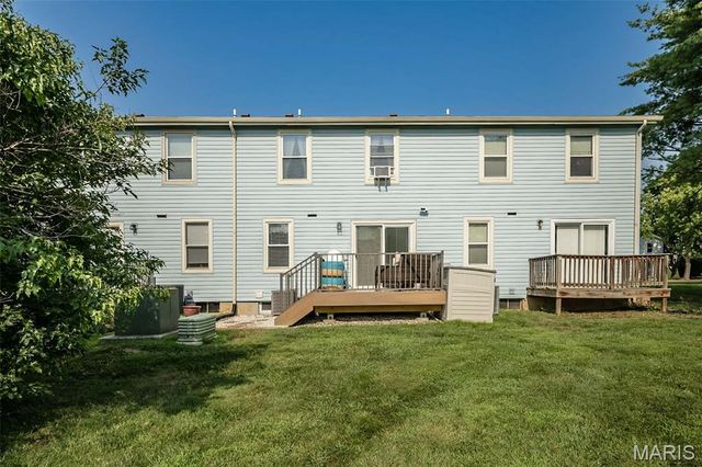 1308 Summergate Parkway, St Charles, MO 63303