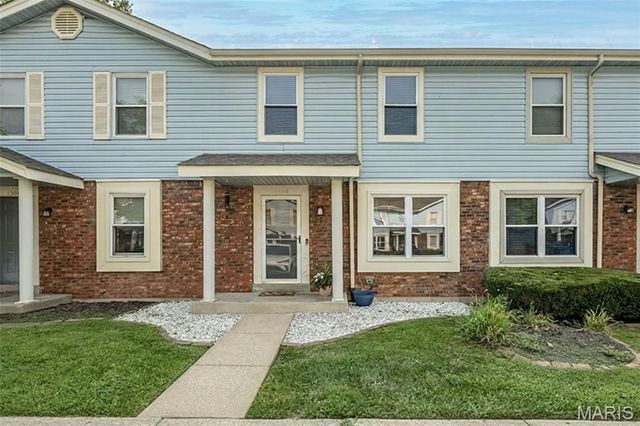 1308 Summergate Parkway, St Charles, MO 63303