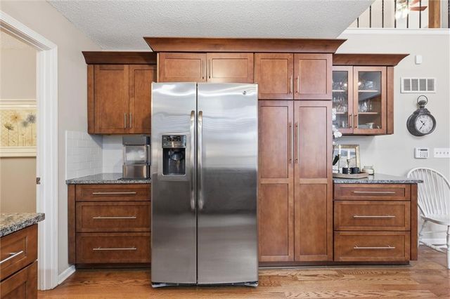 6114 W 157th Terrace, Overland Park, KS 66223