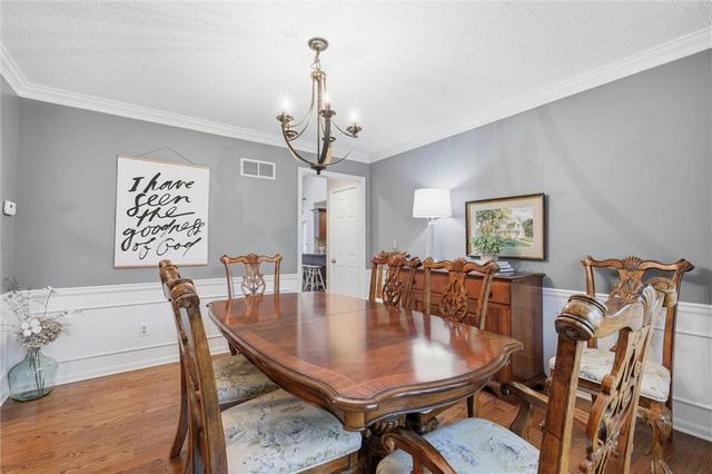 6114 W 157th Terrace, Overland Park, KS 66223