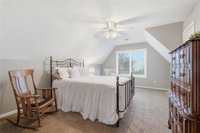 6114 W 157th Terrace, Overland Park, KS 66223