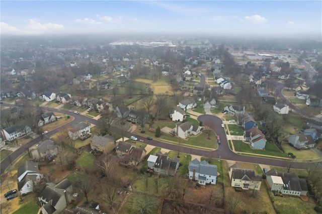 6114 W 157th Terrace, Overland Park, KS 66223