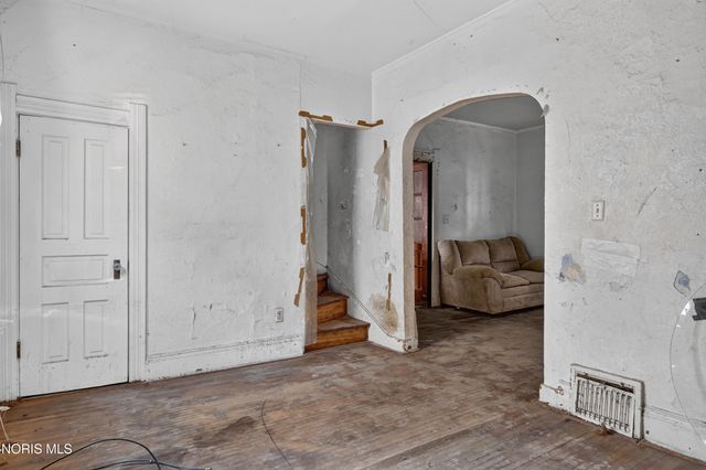 40 Magyar Street, Toledo, OH 43605