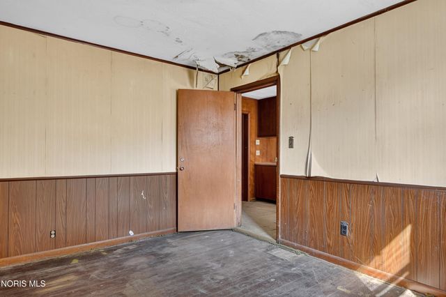 40 Magyar Street, Toledo, OH 43605
