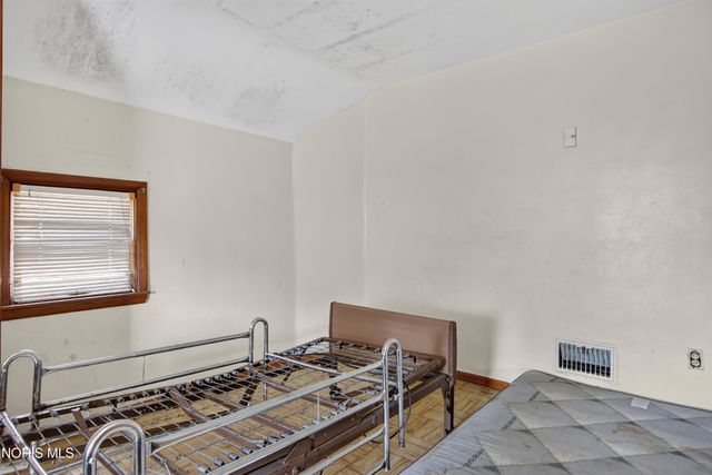 40 Magyar Street, Toledo, OH 43605