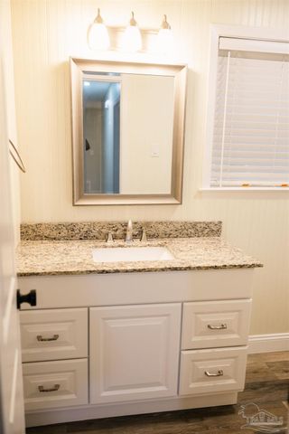 5580 Homewood Rd, Pensacola, FL 32504