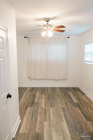 5580 Homewood Rd, Pensacola, FL 32504