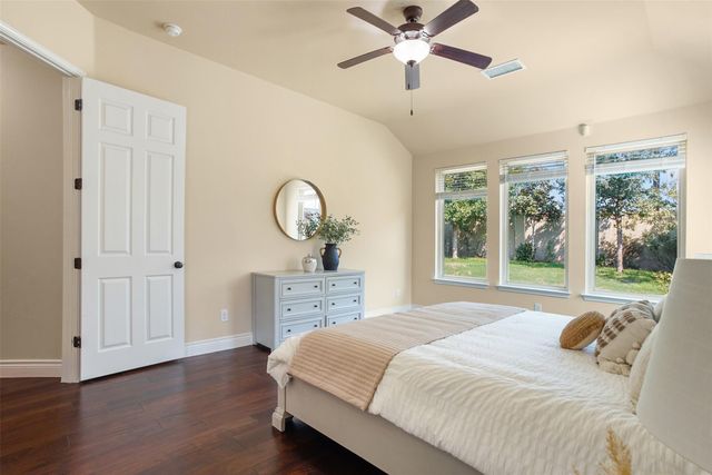 121 E Adelanta PL, Round Rock, TX 78681