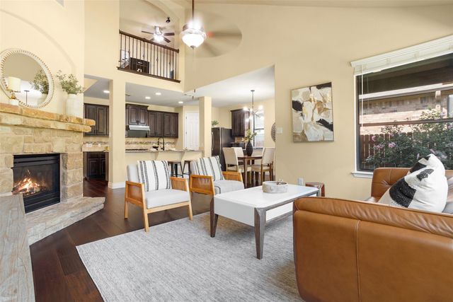 121 E Adelanta PL, Round Rock, TX 78681