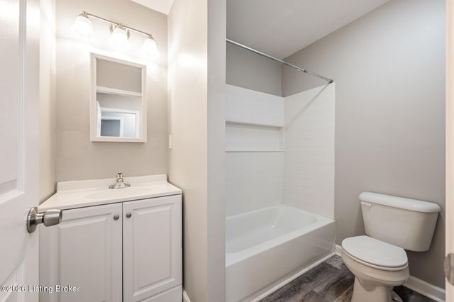 4909 Shasta Trail, Louisville, KY 40218