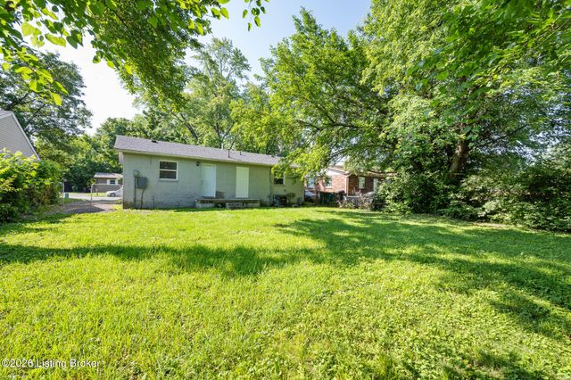 4909 Shasta Trail, Louisville, KY 40218