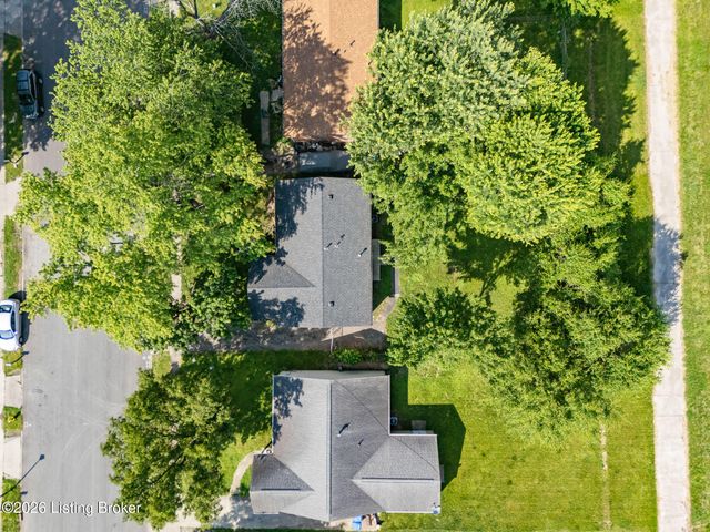 4909 Shasta Trail, Louisville, KY 40218