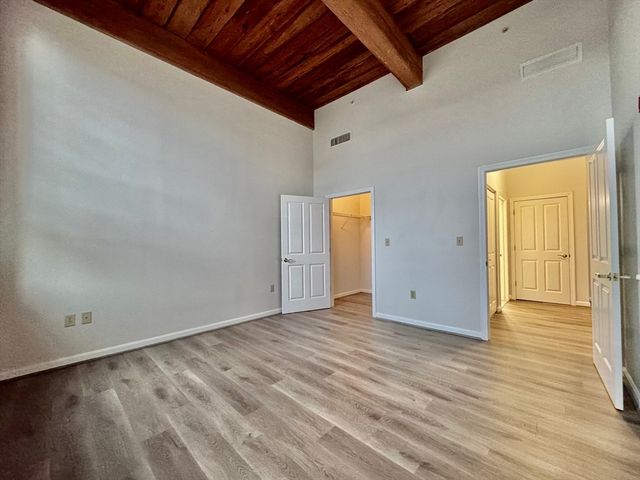 4 Bishop Street 112, Framingham, MA 01702