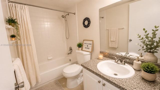 13000 SW 15th Ct 209U, Pembroke Pines, FL 33027