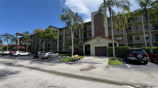 13000 SW 15th Ct 209U, Pembroke Pines, FL 33027
