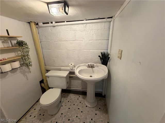 1452 Humbolt Avenue, Youngstown, OH 44502