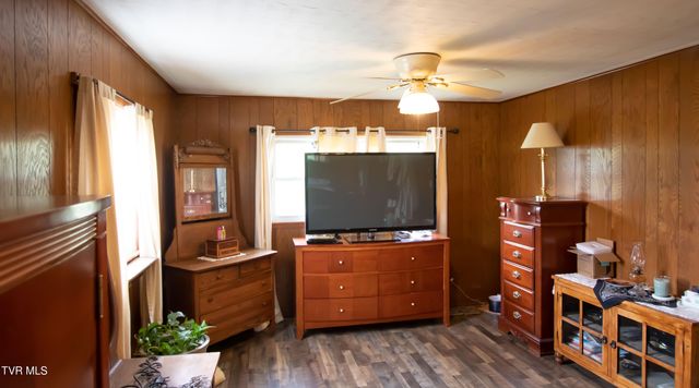 3770 Weaver Pike, Bristol, TN 37620