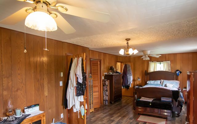 3770 Weaver Pike, Bristol, TN 37620