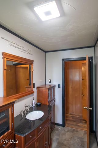 3770 Weaver Pike, Bristol, TN 37620