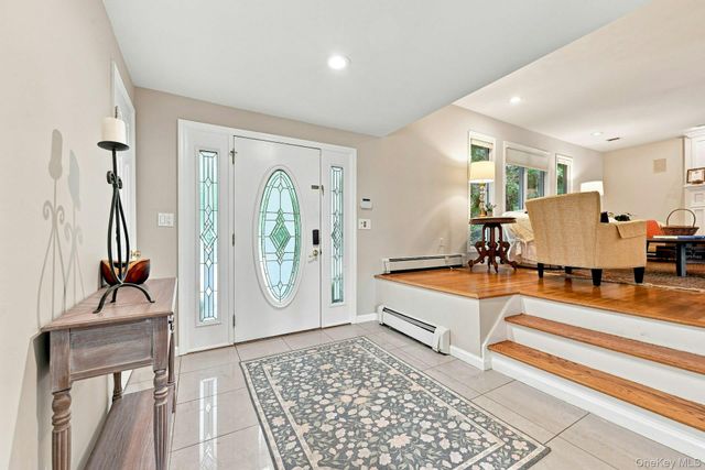 11 Soundview Drive, Port Jefferson, NY 11777