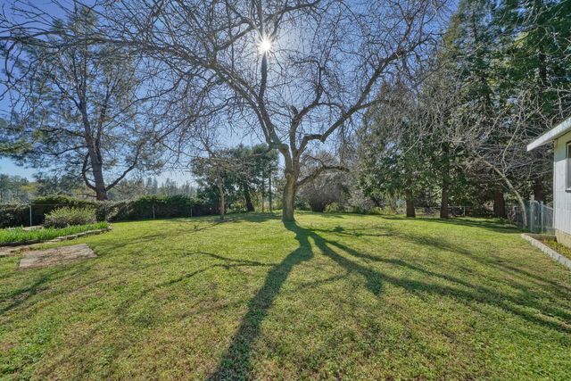 6261 Grizzly Flat Rd, Somerset, CA 95684