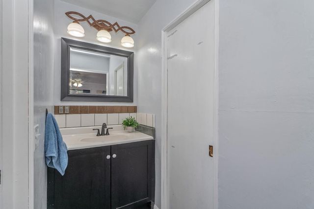 6261 Grizzly Flat Rd, Somerset, CA 95684