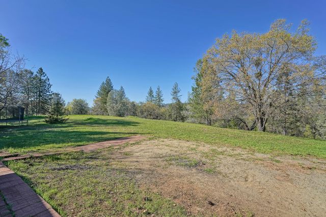 6261 Grizzly Flat Rd, Somerset, CA 95684