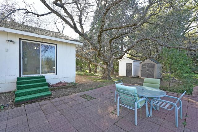 6261 Grizzly Flat Rd, Somerset, CA 95684